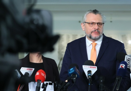 Burza ws. zabiegu w rodzinie senatora. Sprawa trafi do prokuratury