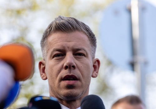 Wybory na Węgrzech. Tłumy w lokalach w Budapeszcie. 