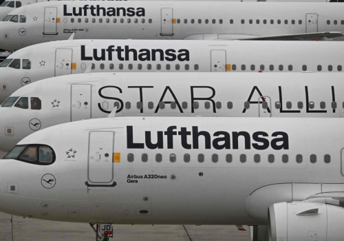 13 kwietnia kolejny strajk i setki odwołanych lotów. Problemy nie ominą Polski