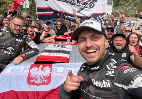 Walka do końca, Kajetanowicz na mecie