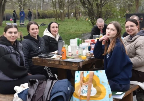 Ukraińcy dziś obchodzą Wielkanoc. Ich sposób na świętowanie? Grillowanie
