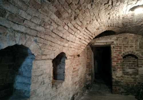 Niezbadane podziemia Ornety. Czy miejska legenda okaże się prawdą?