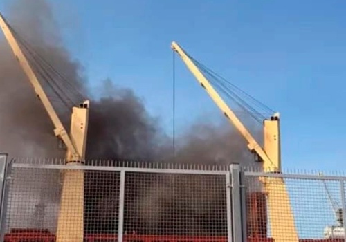 Pożar statku w gdańskim porcie. 