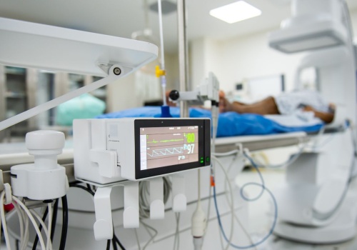 NFZ znów tnie i wprowadza limity w placówkach. Na te badania zapisy już wstrzymano