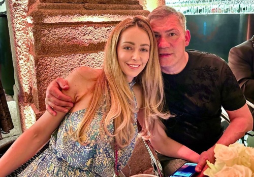 17. rocznica ślubu. Pokazał, co kupił żonie