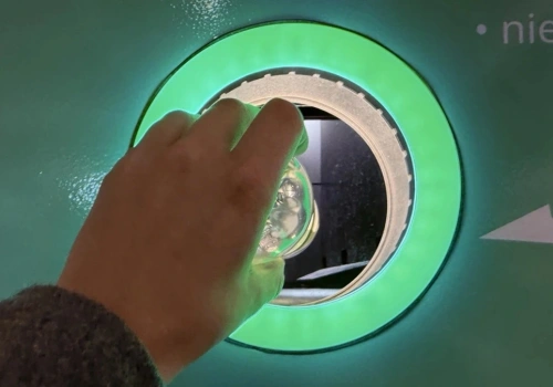 Kaucyjni wymiatacze dają cenną lekcję. Pieniądze rzeczywiście leżą na ulicy