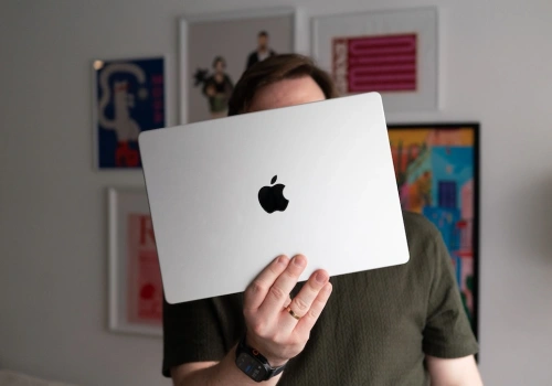 Co potrafi laptop w cenie 10  tanich MacBooków Neo? Sprawdzamy