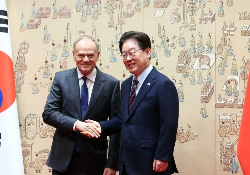 Tusk z wizytą w Korei Południowej. 