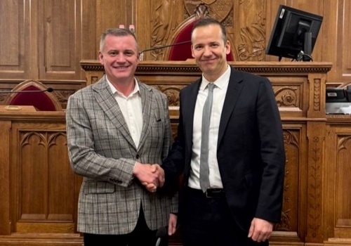 Gratulacje dla naszych węgierskich przyjaciół z Mi Hazank Mozgalom