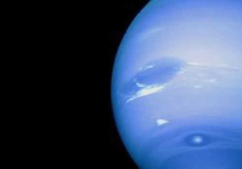 Uran i Neptun zaskakują. Nowy stan materii w ich wnętrzu