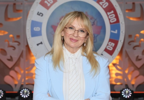 Rogalska kończy 56 lat. Jej odmładzające stylizacje wciąż robią furorę