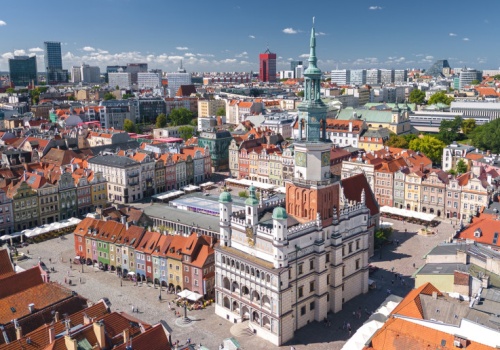 Najwięksi przegrani ustawy o dochodach JST. Jak to naprawić? O finansach samorządów na EEC 2026