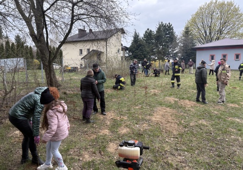 Strażacy-ochotnicy z Bukowia w 'ekologiczny’ sposób świętowali 60-lecie istnienia jednostki