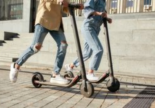 Zapomnij o korkach. Poznaj hulajnogi elektryczne idealne do miasta