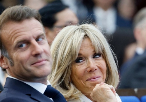 Dlaczego księżna Kate nigdy nie założyłaby sukienki Brigitte Macron?
