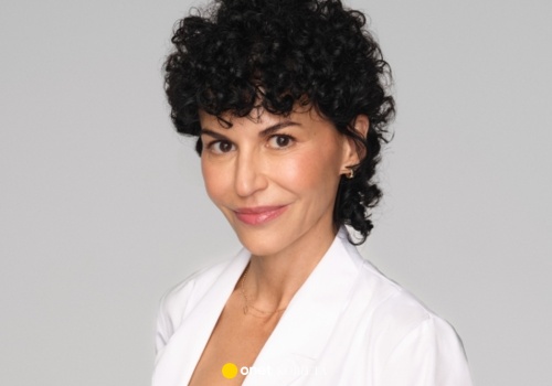 Podwójna moc serum w jednej pompce.  Eliksir młodości od L’oréal Paris