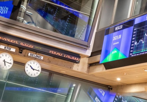 Polska giełda bije rekordy. Wybory na Węgrzech tylko jej pomogą