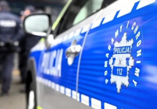 Policjant poszedł na siłownię i rozpoznał poszukiwanego. Po chwili podjechali kryminalni