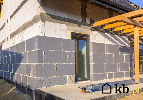 Ocieplił dom styropianem grafitowym. W słońcu zaczął sprawiać problemy