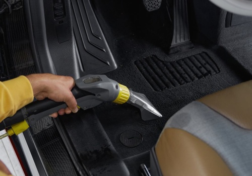 Sprzątanie auta nie musi być katorgą. Trzeba to robić z głową