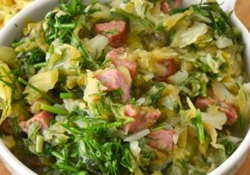 Ta młoda kapusta nie ma sobie równych. Cały smak zawdzięcza aż dwóm rodzajom mięsa