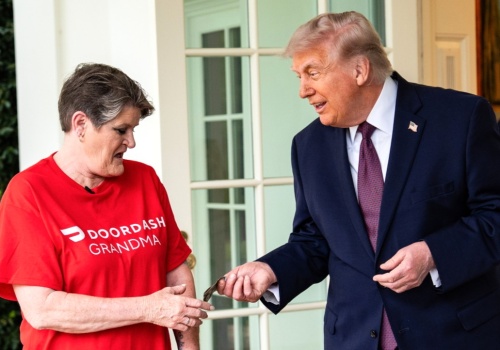 Prezydent Trump: Sprawiam, że ludziom robi się o wiele lepiej