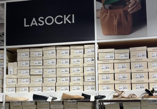 CCC wyprzedaje skórzane mokasyny Lasockiego - są miękkie jak chmurka i wygodne