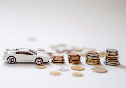 Utrzymanie samochodu tanieje, ale tylko na chwilę. Co czeka kierowców w 2026?