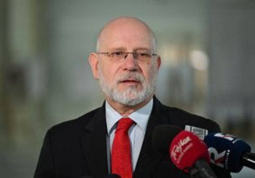 Świrski ma powody do zadowolenia. Prokuratura umarza śledztwo