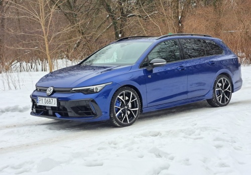 Volkswagen Golf R Variant zaskakuje osiągami. To rodzinne auto z duszą sportowca