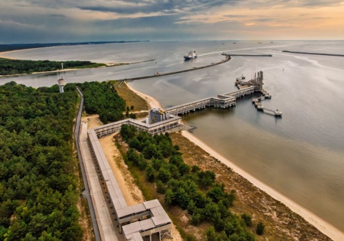 Jeden z pierwszych takich rejsów do polskiego terminala. 