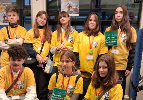 Po Krakowie będzie jeździł „żonkilowy tramwaj”. Szczytny cel