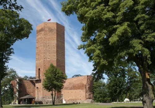 Mysia Wieża w Kruszwicy. Legenda o Popielu i historia zamku z XIV wieku