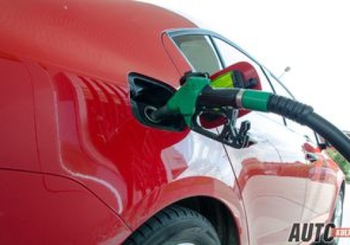 Mechanicy odradzają. Tak możesz zniszczyć silnik