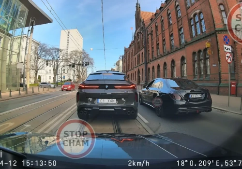 Na Jagiellońskiej zrobili sobie wyścig samochodowy. Czy pójdą do więzienia?