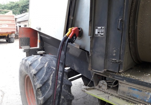 Ceny paliw 15 kwietnia 2026 są niższe. KZSM: koszty nadal wysokie