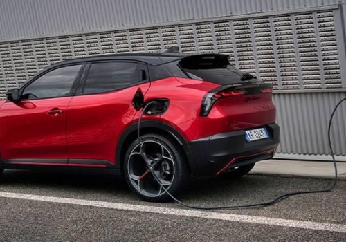 Elektryczna Alfa Romeo – co drugi model zamawiany we Francji jeździ na prądzie