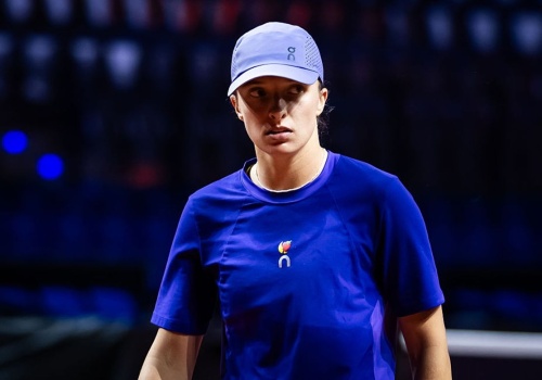 Iga Świątek wchodzi do gry. Jest godzinna meczu