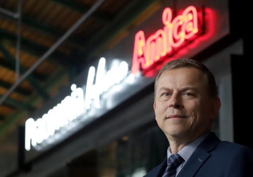 Amica zagryza zęby i dalej tnie koszty. Walka o zyski trwa