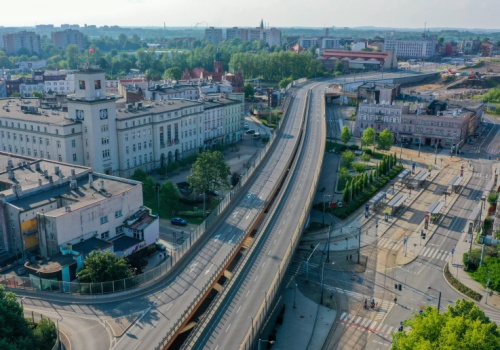 Gigantyczna estakada jednak do rozbiórki. Obiekt grozi zawaleniem