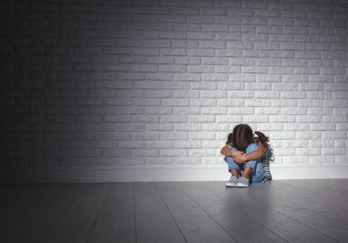 Mała dziewczynka porzucona na West Side Chicago