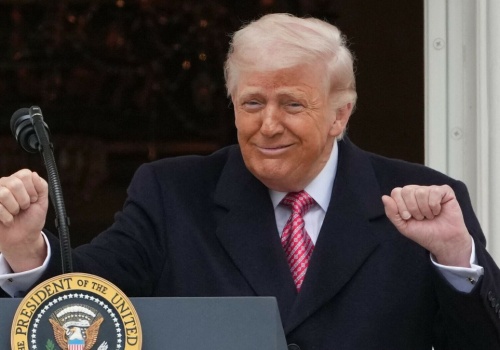 Niezdecydowany Trump. Wystarczyło 30 minut, by zmienił zdanie ws. Iranu