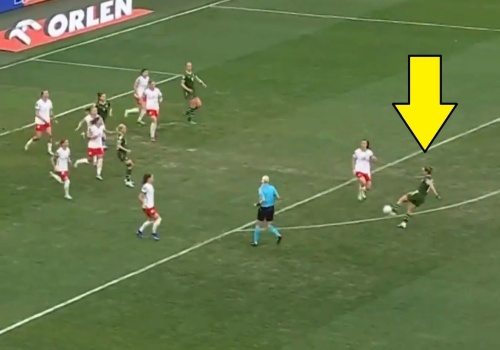 Genialna bramka. Polka tylko stała i się patrzyła