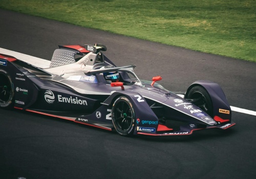 W Poznaniu zamykają jedyny poważny tor samochodowy, bo kilka lat temu pobudowali się obok niego ludzie