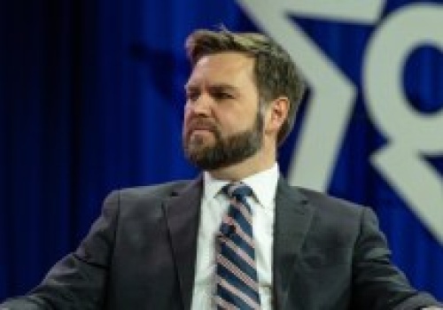 Wiceprezydent USA kusi Iran. 