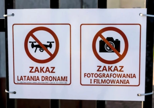 Zakaz fotografowania znów obowiązuje. Eksperci ostro: „Szpiedzy nie chodzą z aparatem”