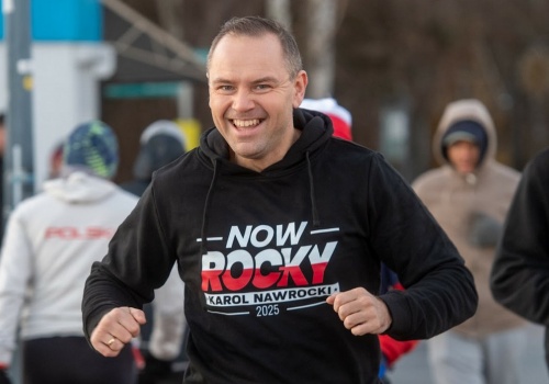 Sondaż: 36% Polaków ufa Karolowi Nawrockiemu, a 39% to już tak średnio