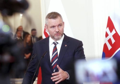 Słowacja: prezydent Peter Pellegrini broni papieża Leona XIV