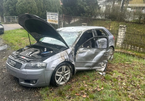 Mąkolno - zderzenie dwóch aut na K46