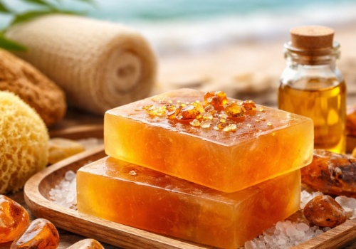 Hit z nadmorskich straganów. Mydło bursztynowe znów modne